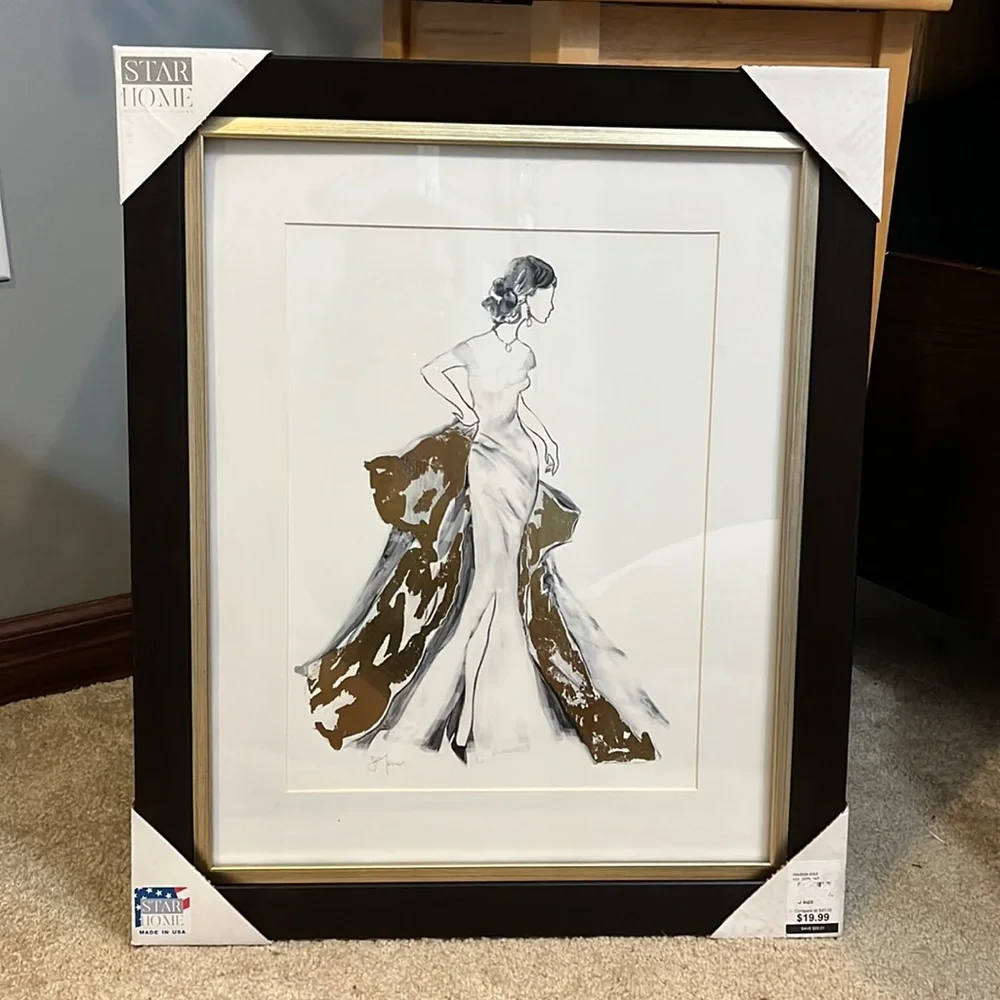 Decor - Picture 1 of 3